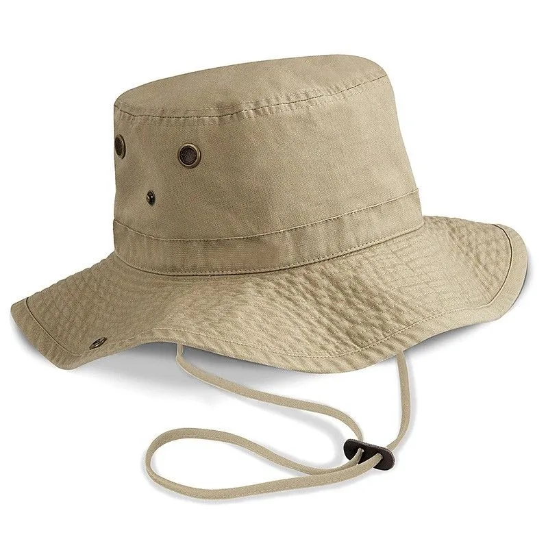 Bien se protéger du soleil le chapeau outback style aventurier