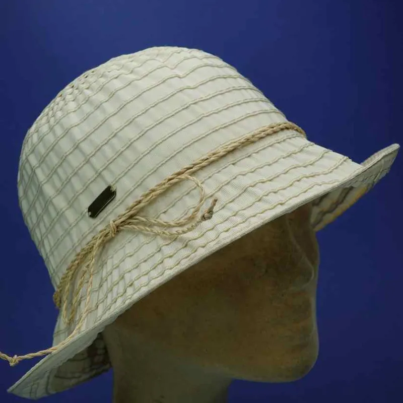 Chapeau bob cloche en polyester coloris naturel | Chapeau femme