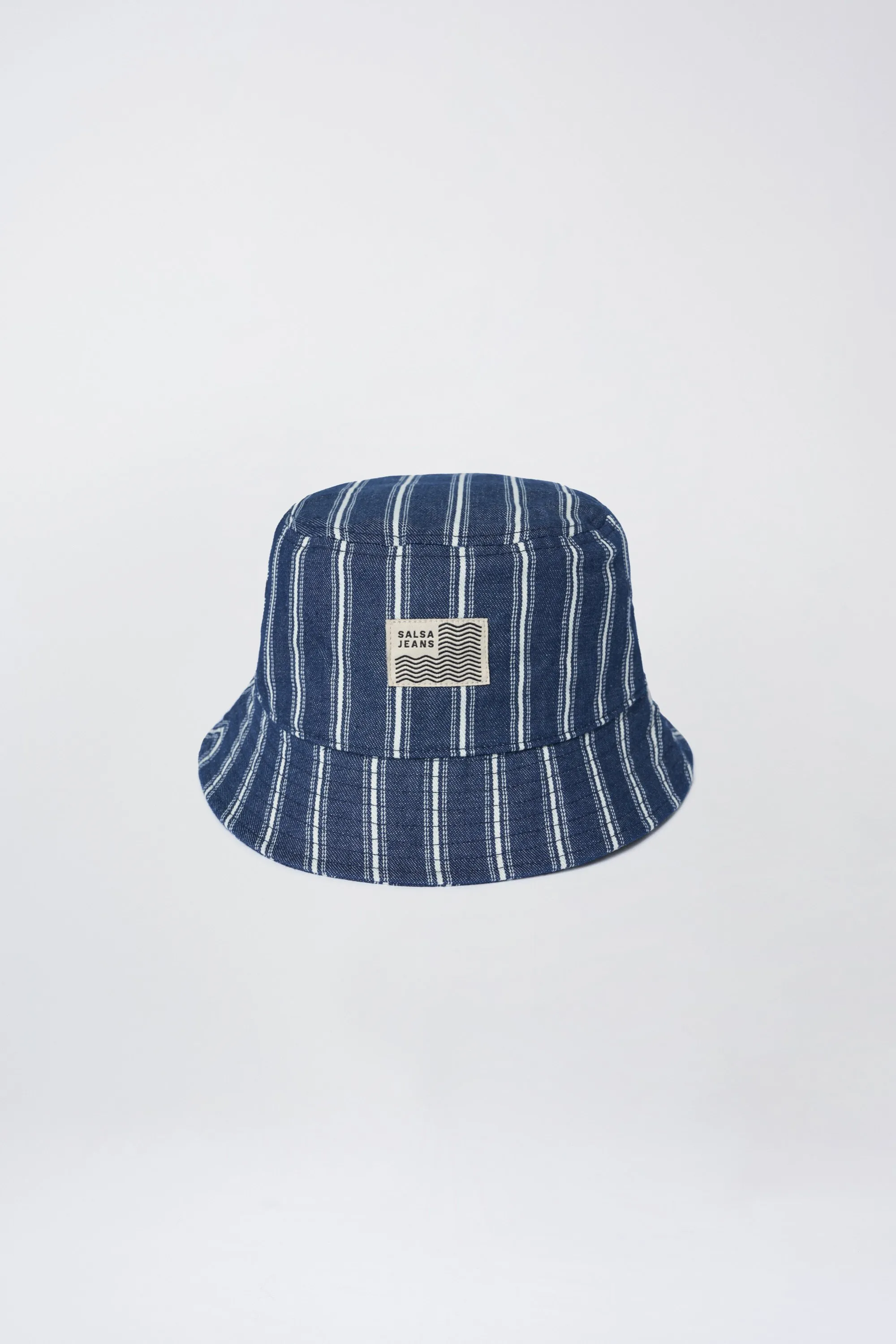 Chapeau en denim rayé