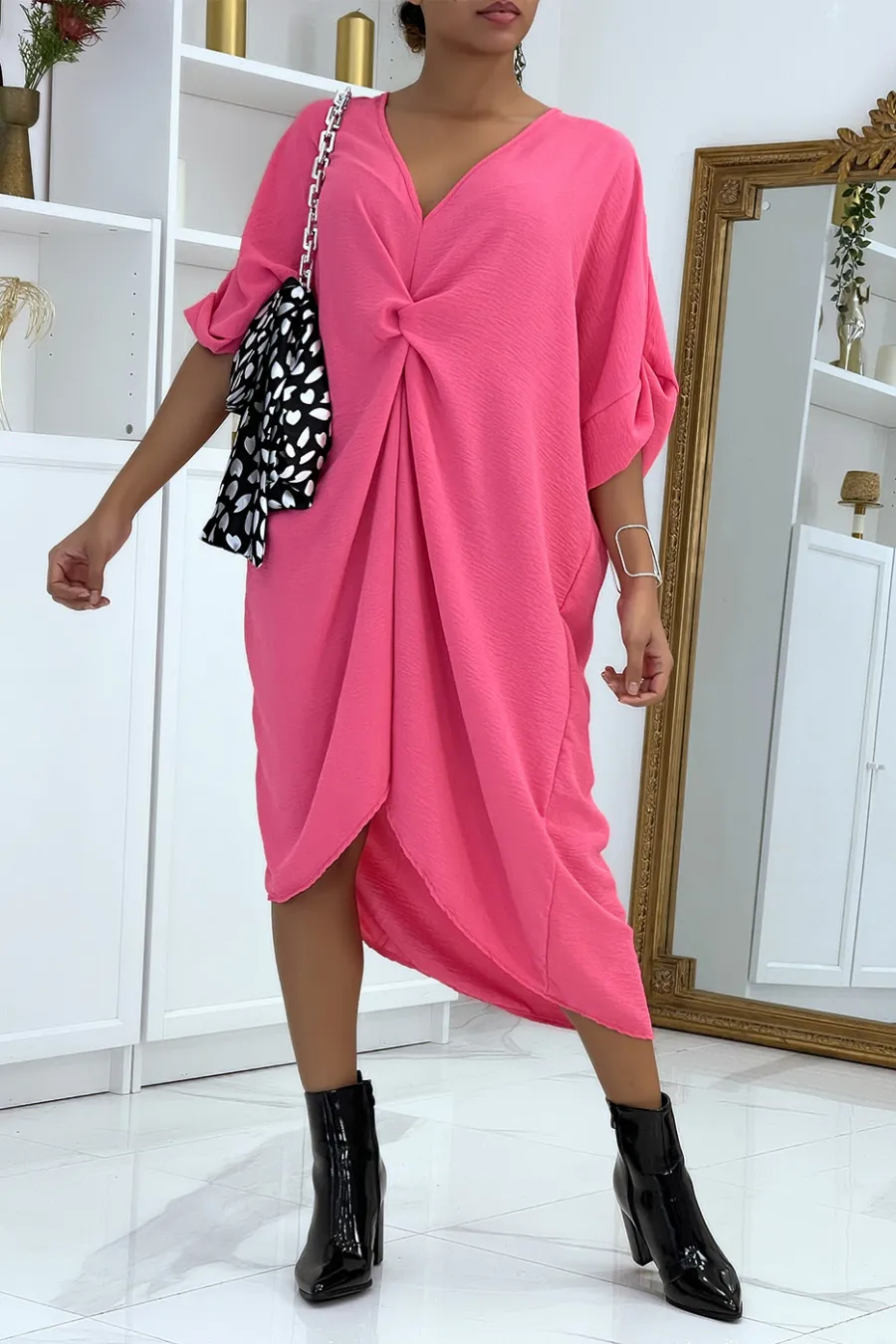 Longue robe tunique fuchsia over-size croisé devant