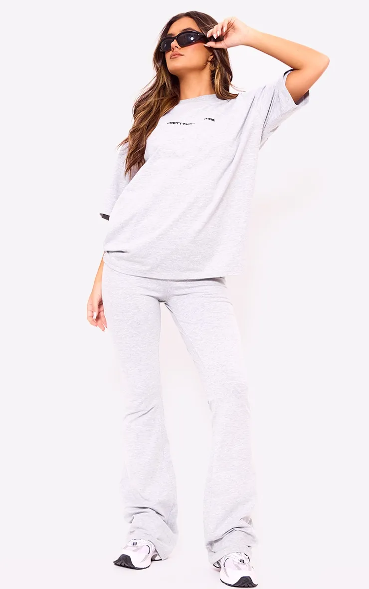 PRETTYLITTLETHING T-shirt gris cendré clair oversize à imprimé