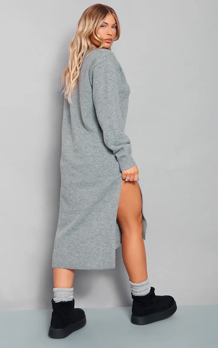 Robe longue oversize ample en maille tricot gris anthracite à col en V