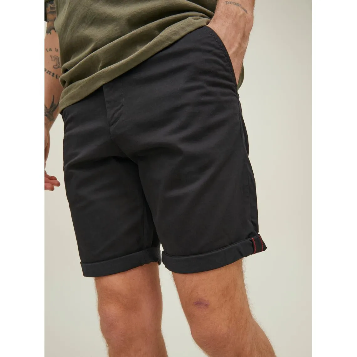 Short chino homme noir en coton | 3 Suisses