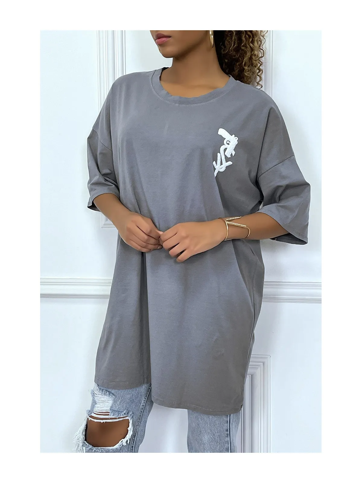 Tee-shirt oversize anthracite tendance avec dessin en coton