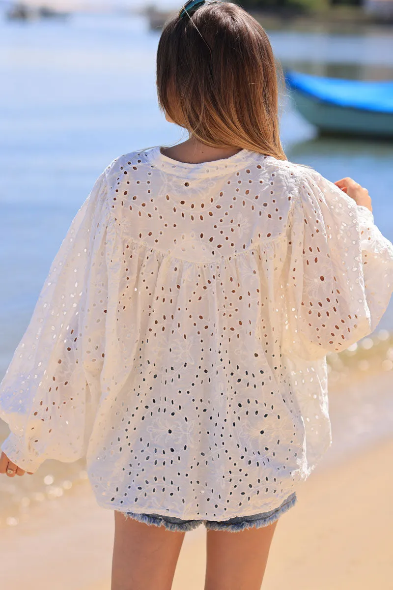 Tunique blanc cassé en broderie anglaise boutons nacrés