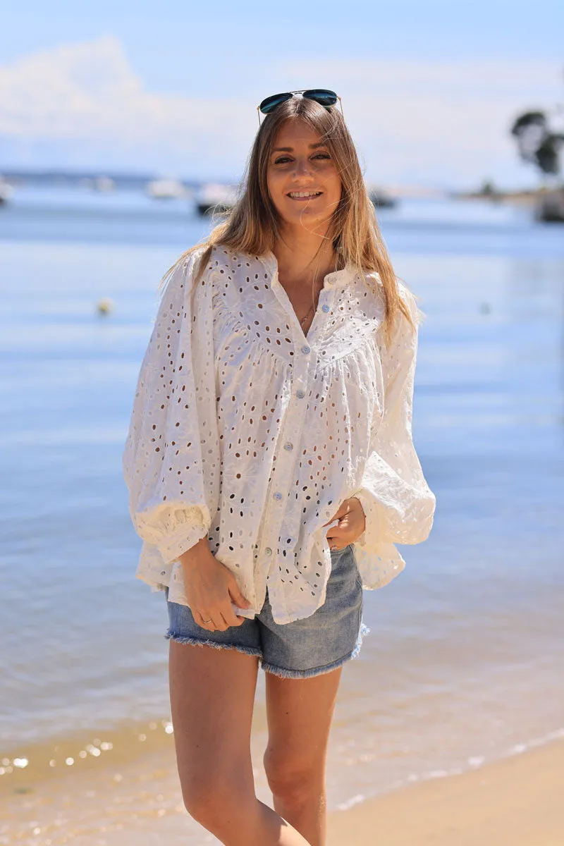 Tunique blanc cassé en broderie anglaise boutons nacrés