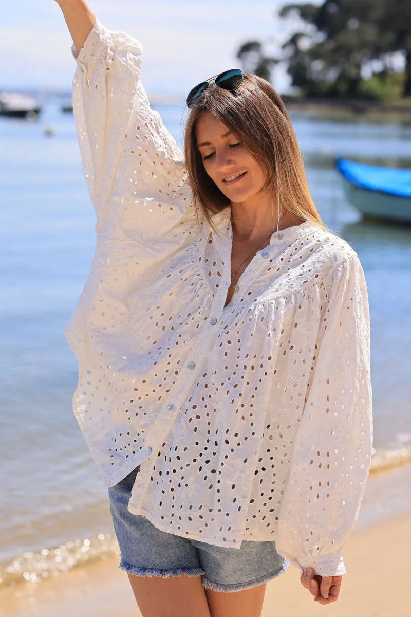 Tunique blanc cassé en broderie anglaise boutons nacrés